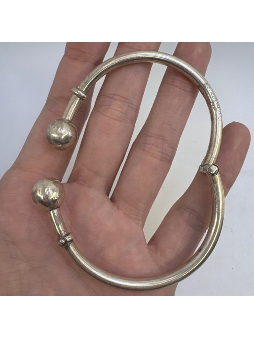 Hinged Ball Ends Bangle Bracelet Sterling Silver 925 Size 7" Fit - Picture 6 of 10